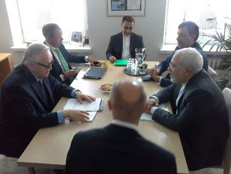 ظریف با رئیس جمهوری اسبق فنلاند دیدار کرد