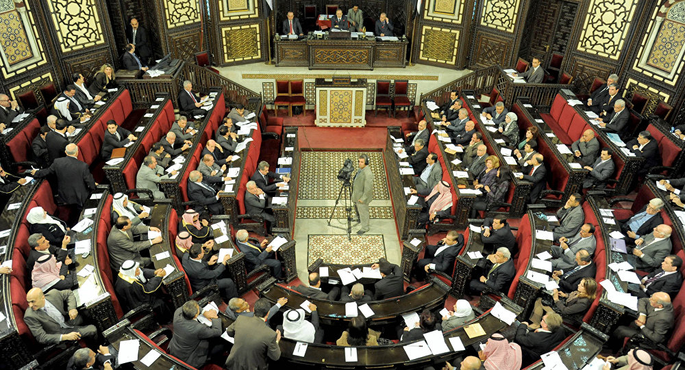 انتخاب یک زن به عنوان رئیس پارلمان سوریه+ عکس