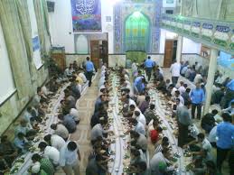 رسانه ای شدن افطار های ساده در مساجد گلستان