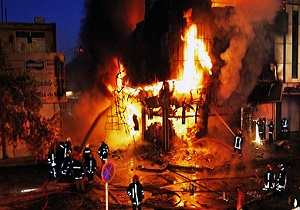 جزییات آتش سوزی در ساختمان تجاری نارمک/ خوشبختانه هیچکس آسیب ندید