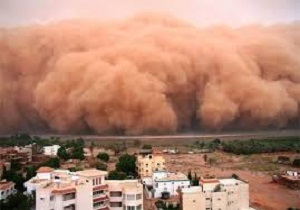 بستری شدن بيش از 60 نفر اهالی زابل به علت طوفان گرد و غبار