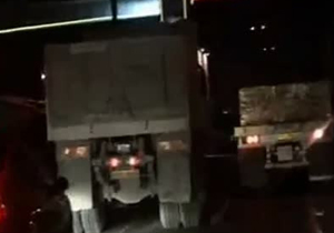 رالی خطرناک کامیون‌ها در بزرگراهها + فیلم