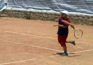 مسابقات تنیس خاکی در شهرکرد