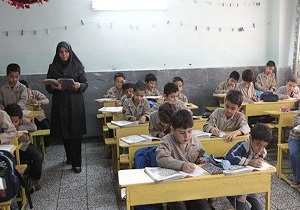 بازگشت ۱۰ معلم ایرانی از العین/ اعزام ۳۷۰ معلم به ۸۰ کشور دنیا