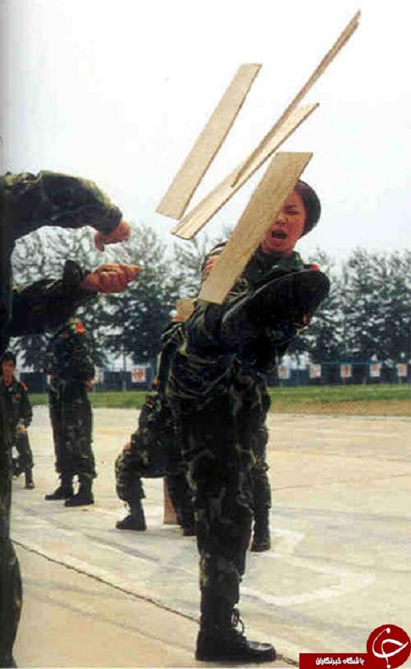 تمرینات فوق سنگین ارتش زنان چین + تصاویر