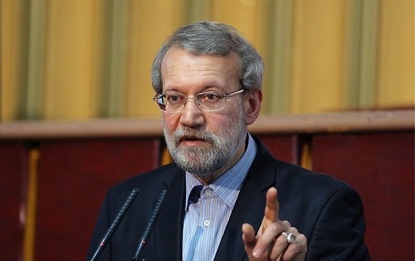 تاکید لاریجانی بر وحدت فراکسیون‌های مجلس