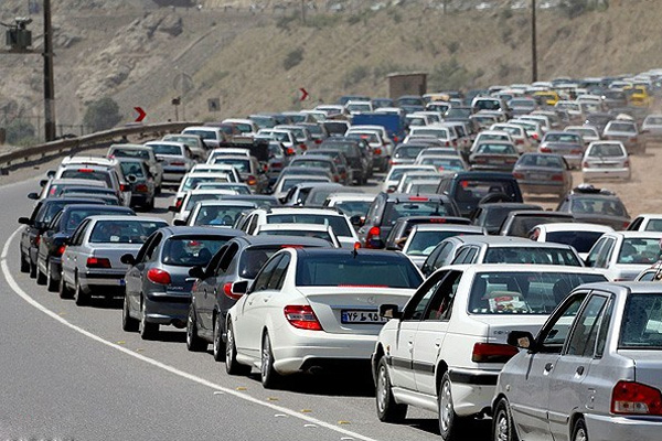 ترافیک نیمه سنگین در آزادراه کرج_قزوین