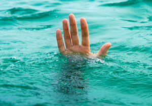 غرق شدن یک جوان در دریاچه سد چشمه زنه