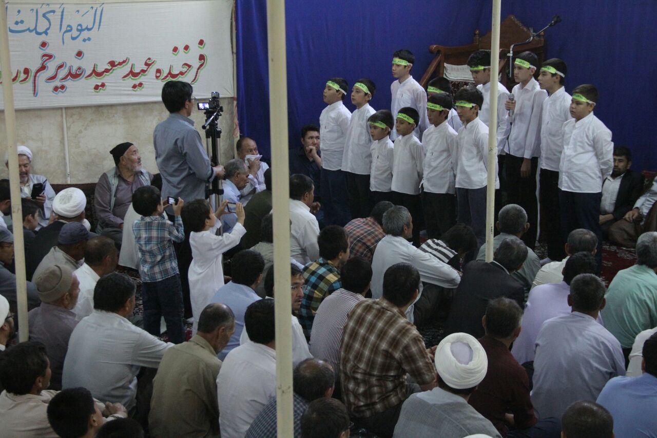 جشن غدیر خم با حضور مهاجرین افغانستانی در دفتر آیت‌الله محقق کابلی برگزار شد
