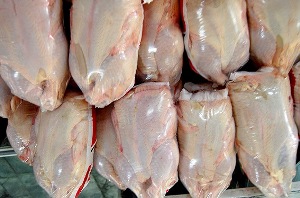 توزیع بیش از 500 تن مرغ منجمد در مردادماه