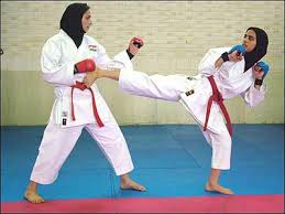 درخشش بانوان کاراته کای کرمان در کشور