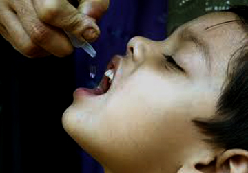 اجرای طرح واکسیناسیون فلج اطفال در مناطق آزادشده از چنگال داعش در افغانستان