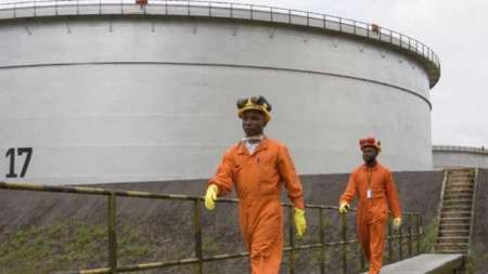 شکایت نیجریه از 5 شرکت نفتی بزرگ جهان به دلیل «سرقت 12.7 میلیارد دلاری طلای سیاه»