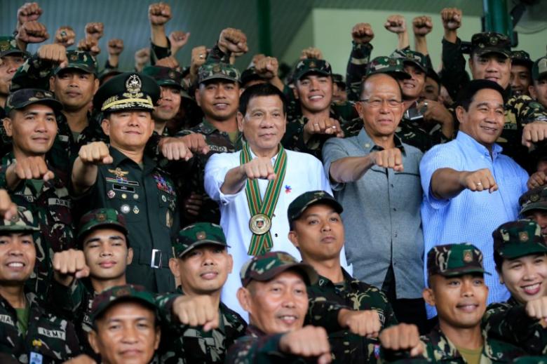 رئیس‌جمهور فیلیپین خطاب به اوباما: برو به جهنم!!!/مانیل ممکن است با واشینگتن قطع رابطه کند