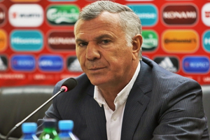 سرمربی تیم ملی ارمنستان استعفا داد