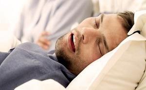 خروپف در خواب از علائم این بیماری است/ داشتن کابوس های شبانه شما را به این بیماری مشکوک می کند