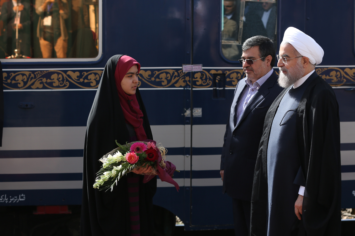 روحانی وارد قزوین شد/ تشریح برنامه های سفر به قزوین