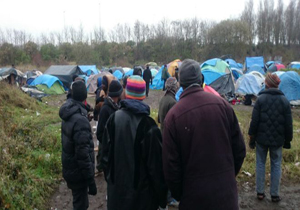 تخلیه آخرین گروه از کودکان آواره از اردوگاه "جنگل" فرانسه