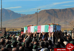 خاکسپاری پیکر مطهر شهید مدافع حرم در شهرکرد