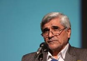 ادای احترام وزیر علوم به مقام شامخ شهدای دانشگاه کردستان