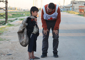 روند امدادرسانی صلیب‌سرخ به مردم گرسنه و بی‌خانمان سوریه چگونه است؟