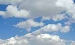 وجود ابرهای پراکنده در آسمان همدان