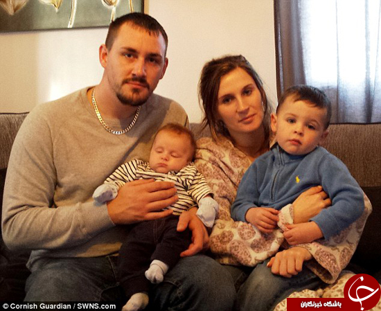 این خانواده در خانه خود زندانی شده است +تصاویر