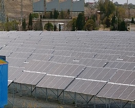 فعالیت بزرگترین نیروگاه خورشیدی کشور در اراک