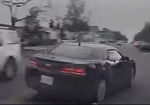 تصادف دو خودروی پلیس در جریان تعقیب سارق + فیلم