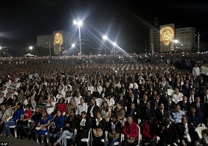 حضور ده‌ها هزار نفر در مراسم یادبود فیدل کاسترو