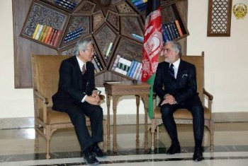 عبدالله با نماینده ویژه سازمان ملل در امور افغانستان دیدار کرد