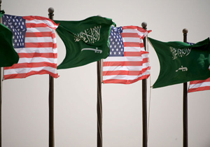 عربستان: متعهد به تامین تقاضای نفت آمریکا هستیم