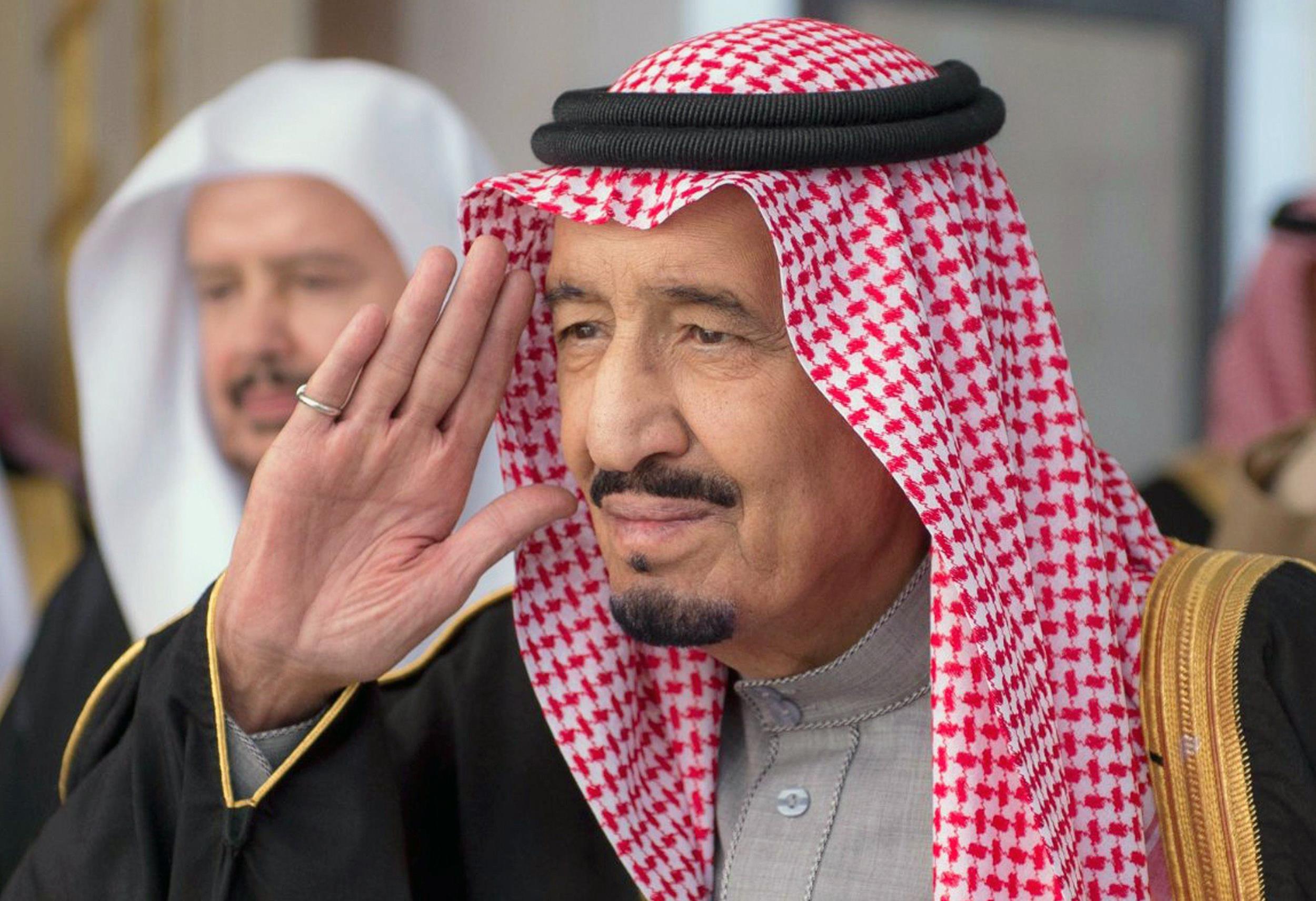 پادشاه عربستان کشورهای دیگر را از دخالت در امور داخلی یمن منع کرد