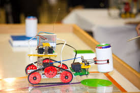 مسابقات رباتیک دانش آموزی در رابر