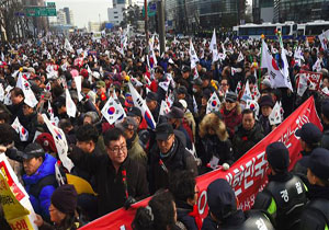 تظاهرات مخالفان و حامیان رئیس‌جمهور کره جنوبی در سئول
