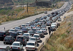 تردد ۸۹۸ هزار خودرو در جاده های استان
