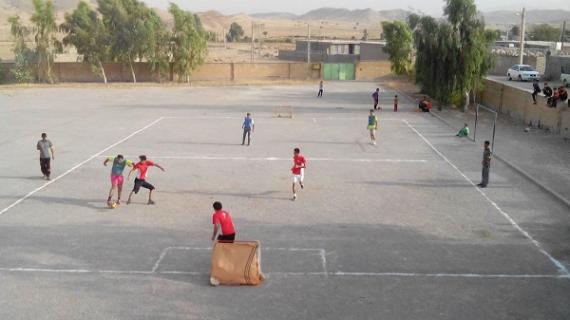 برگزاری جام خانوادگی فوتبال در علی آباد انار