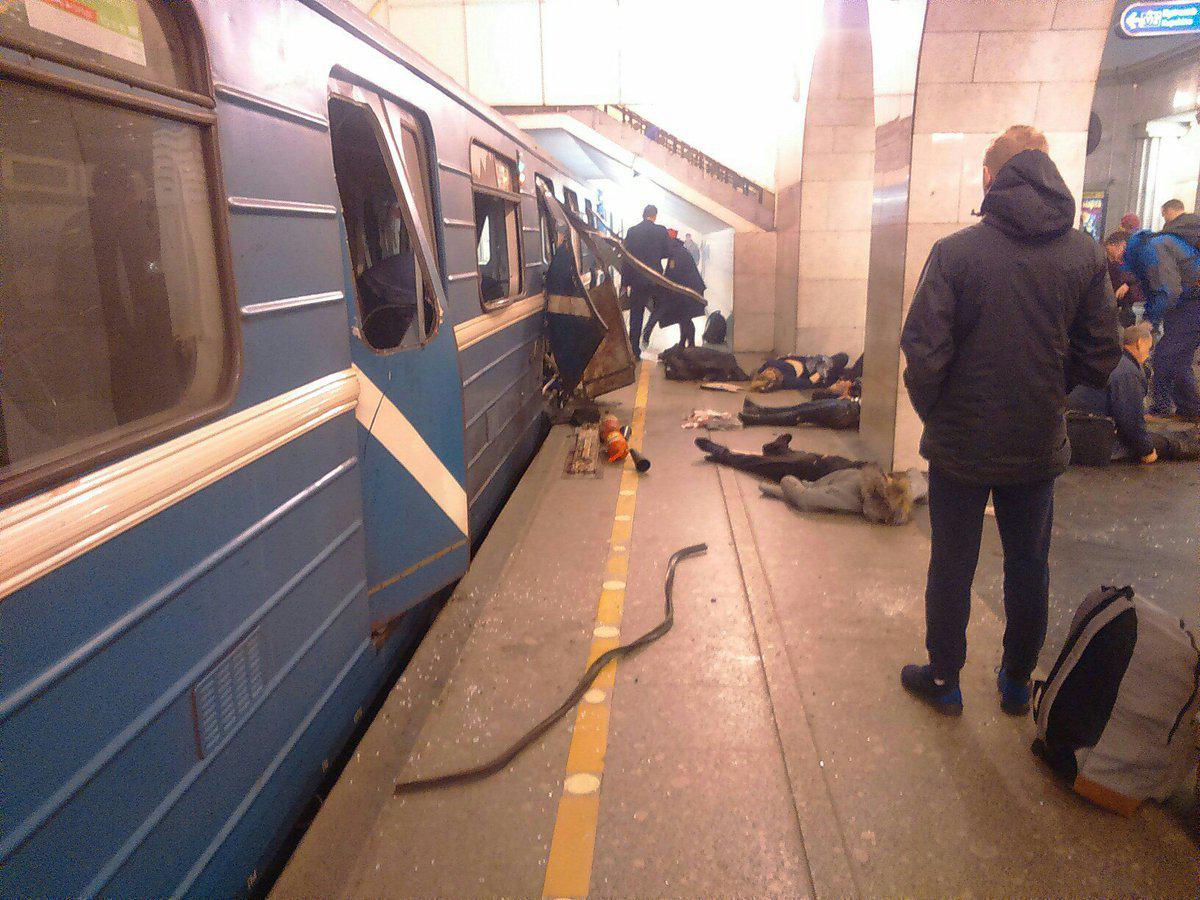 وقوع انفجار در ایستگاه مترو «سن‌پترزبورگ» روسیه/ آمار متناقض خبرگزاری‌ها در خصوص شمار کشته و زخمی‌ها+فیلم و تصاویر