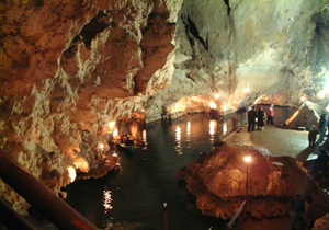 بازدید بیش از ۲۱هزار گردشگر از غار آبی سهولان