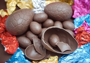 این شکلات های مشهور سرطان‌زا هستند/ انباشت مواد شیمیایی مضر در 11 برند