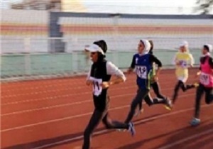بانوان دونده استان در راه مسابقات قهرمانی کشور