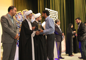 برگزیدگان مرحله منطقه‌ای جشنواره قرآن و عترت دانشجویان