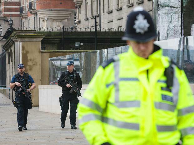 پلیس لندن بسته مشکوک را منفجر کرد