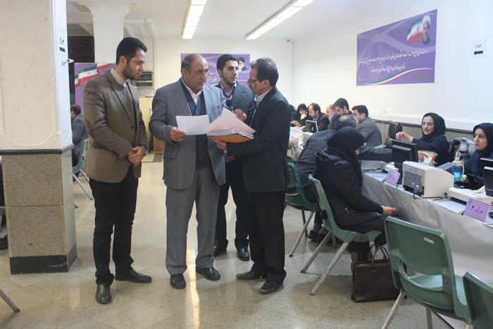 بازدید فرماندار تهران روند ثبت‌نام انتخابات شورای شهر