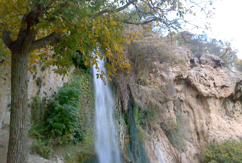 گذری از بهشت گمشده ایر‌ان‌زمین به سوی آبشار زیبای مرودشت