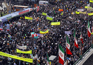 راهپیمایی مردم شیراز علیه اغتشاش گران