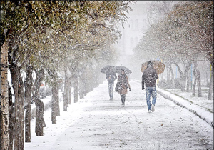 بارش پراکنده برف و باران در استان