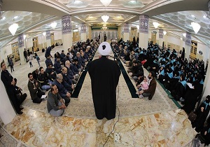 غبار روبی ضریح مطهر بانوی کرامت(س)