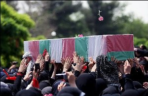برگزاری مراسم استقبال از پیکر شهید امرالله احمدی در بندر ماهشهر