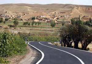 اجرای ۱۸ طرح بهسازی و روکش راه روستایی در لرستان